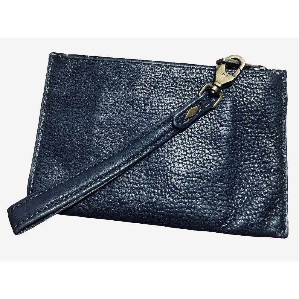 Fossil Tara Leather Wristlet - image 3